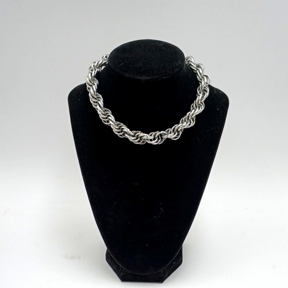 Vintage Other - Vintage Choker Necklace Twisted Rope Silver Tone 14"-17"